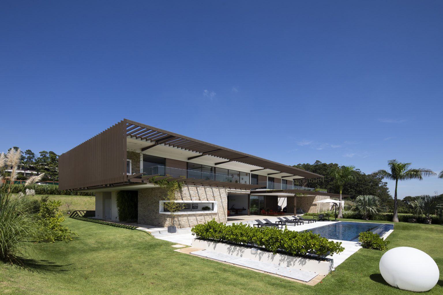 Casas Casa Fazenda Da Grama Projeto De Interiores Em Cores Vivas